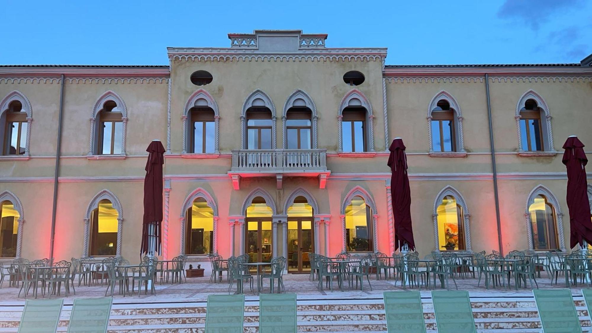 Parc Hotel San Pietro Spiazzi Di Caprino Eksteriør billede